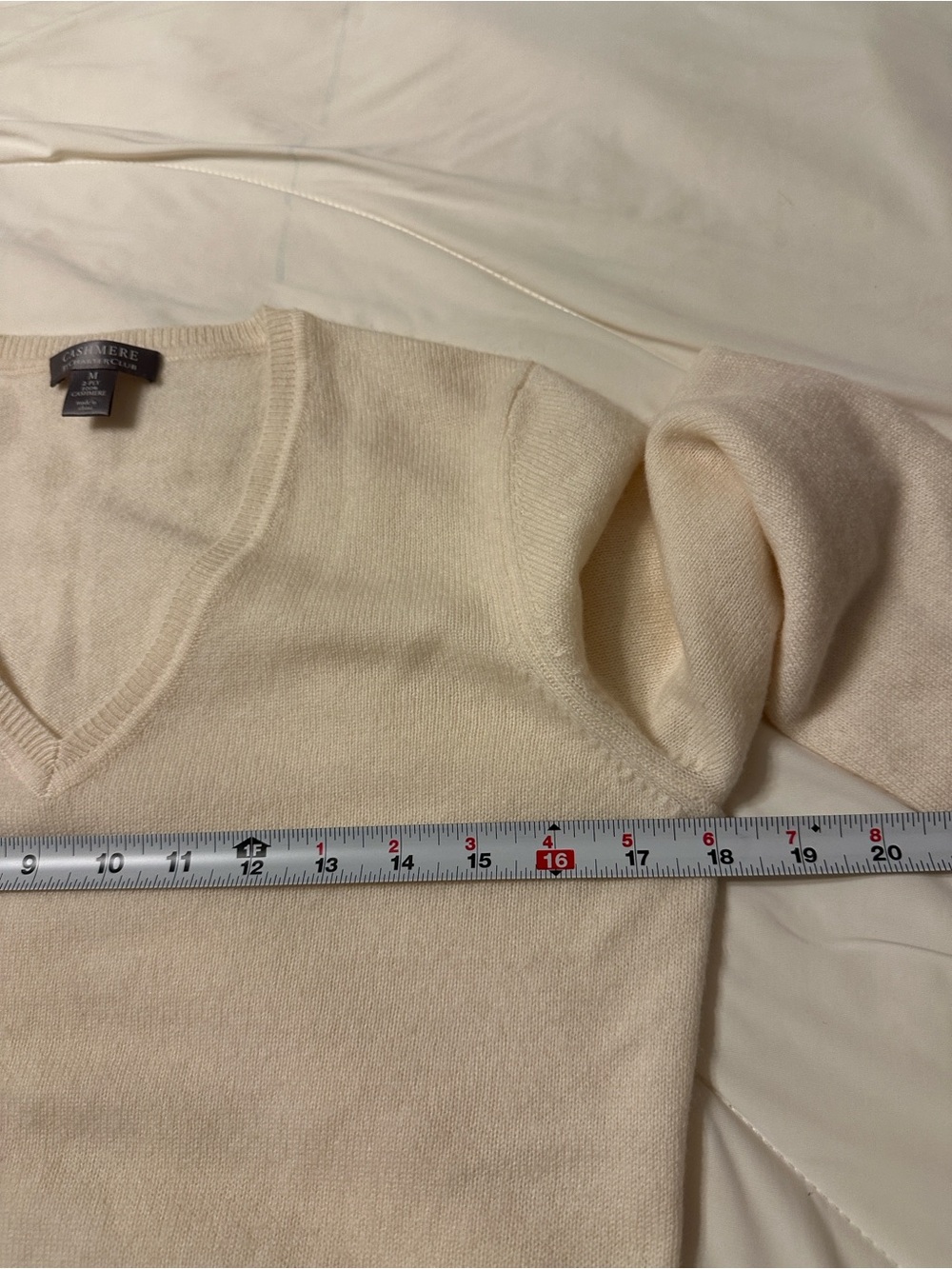 Charter Club Cashmere V-Neck Sweater - Cream - Size M - Picture 7 of 7